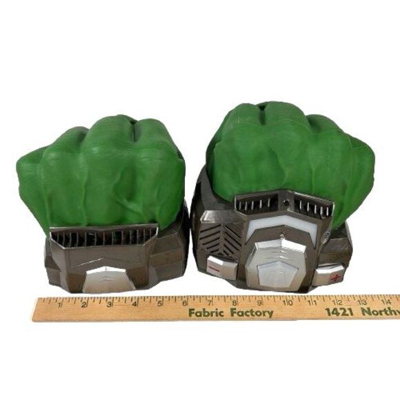 Hulk Hands Avengers Playmation Electronic Sounds & Lights Tested Works see VIDEO - Picture 9 of 9